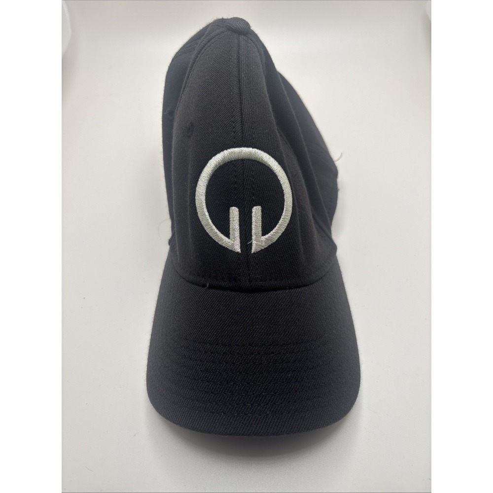 A-Flex Mens Black Baseball Cap White Embroidered Logo Stretch Fit Hat Size S/M